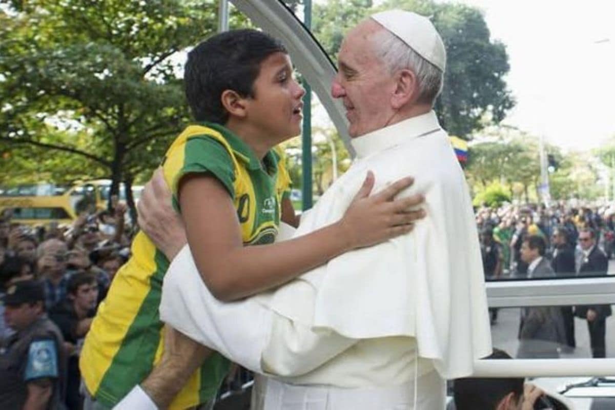 En 2013, en Río de Janeiro (Brasil), fue captada esta foto en la que aparece un niño de nombre Nathan. ¡Hoy se vuelve a saber de él!