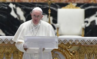 Combatir noticias falsas sobre la pandemia, pide el Papa Francisco