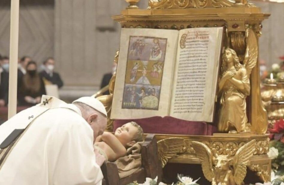 El Papa pide imitar a los Reyes Magos, en su deseo de hallar a Dios