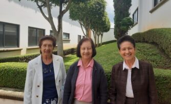 Tres mujeres con 50 años de consagración te dicen cómo ser feliz