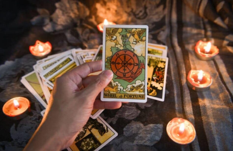 Exorcistas dan curso gratis sobre santería, tarot, new age y otros temas
