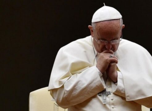 ¿Por qué nos referimos al Papa como Santo Padre si aún no es santo?