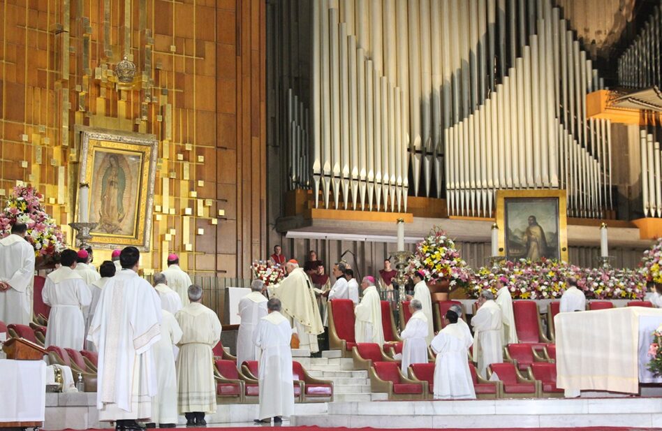 Ante la Virgen de Guadalupe, el Card. Aguiar consagra a Rusia y Ucrania