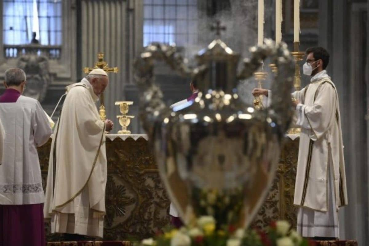 Misa Crismal: el Papa Francisco alerta a los sacerdote sobre 3 clases de idolatría. Foto: Vatican Media.