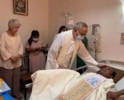 Un seminarista con cáncer terminal, ordenado sacerdote en el hospital