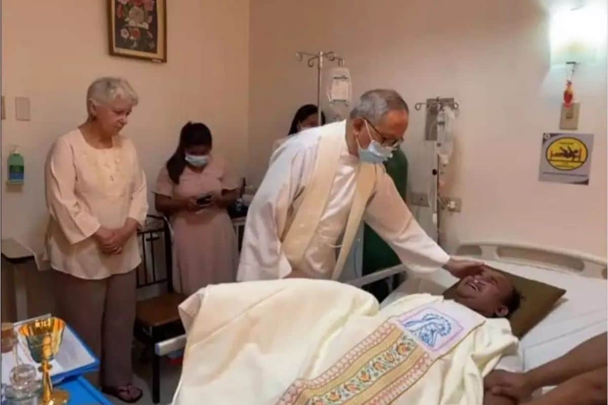 El padre Mim fue ordenado sacerdote en el hospital. Foto: Asia News.