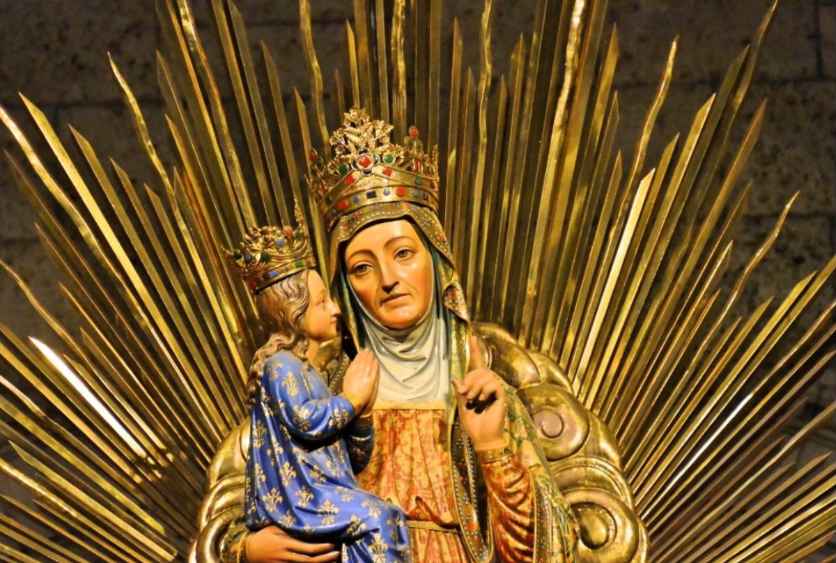 La imagen de Santa Ana cargando a la Virgen María. Foto: Alain Pierre.