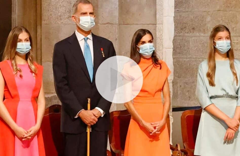 VIDEO: la reina Letizia de España evita santiguarse y se hace viral