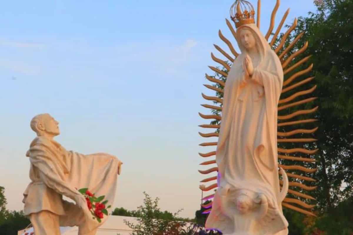 Fue construido por iniciativa de un párroco mexicano, el sacerdote José María Briones, junto con feligreses hispanos. Foto: Chucho Picón