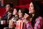 ¿Te gusta ir en familia al cine? Foto: Freepik.