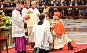 El Papa crea 20 cardenales en consistorio que destaca la inclusión