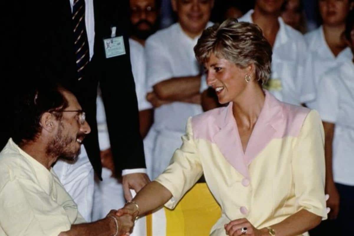 Con su gesto, la princesa Diana contribuyó a reducir el estigma que pesaba sobre los portadores de VIH. Foto: National Geographic.