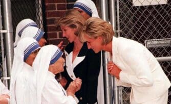 La princesa Diana, la mujer que se volvió ícono del altruismo