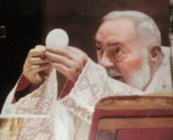 VIDEO: La última Misa que celebró el padre Pío, horas antes de morir
