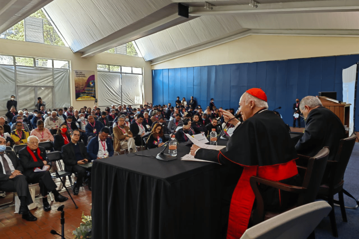 Arzobispo Aguiar Retes durante el Congreso de Pastoral Urbana