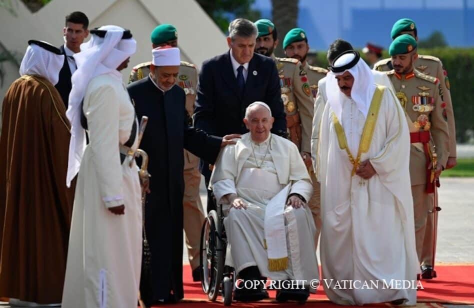 El viaje del Papa Francisco a Baréin resumido en 10 frases