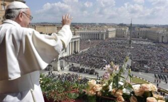 ¿Qué es la bendición Urbi et Orbi que imparte el Papa?