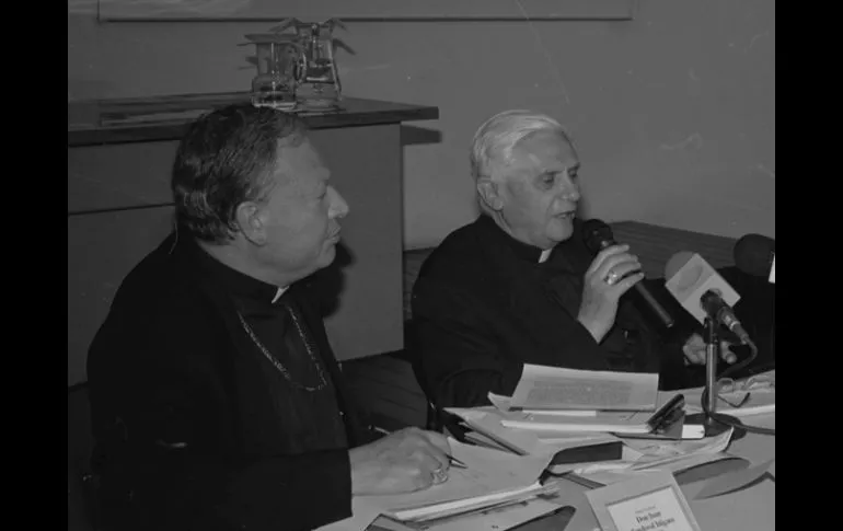 El cadenal Ratzingel y el cardenal Sandoval, en Guadalajara. Foto: Archivo El Informador.
