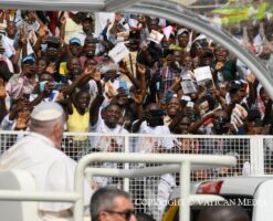 FOTOS: El Papa Francisco se despide de África