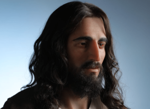 Presentan primera estatua hiperrealista de Jesús Vivo
