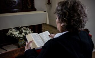¿Cómo empezar a leer la Biblia? Plan de lectura para entenderla mejor