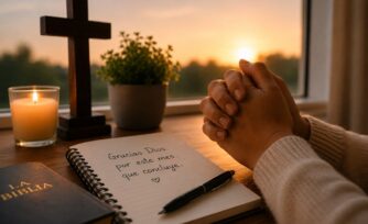 Oración para dar gracias a Dios por el fin de mes