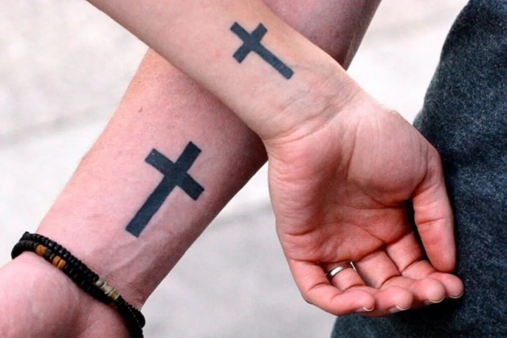 Tatuajes de cruz