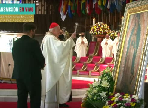 Cardenal Carlos Aguiar envía imagen de la Virgen de Guadalupe a penal federal de Tepic