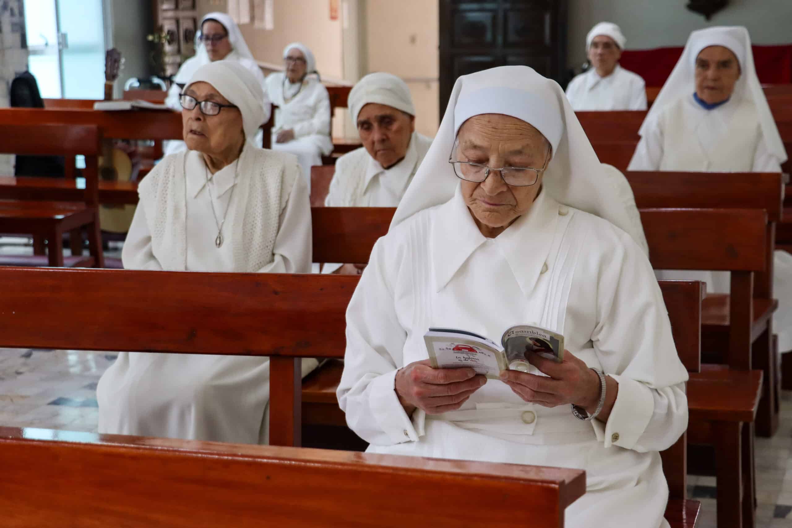 Hermanas de la Congregación de las Hijas de la Caridad de María Inmaculada.