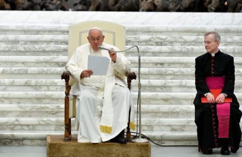 El Papa Francisco supera la fiebre y reanuda sus actividades 