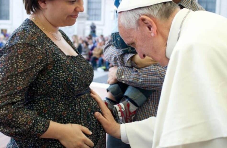 Papa Francisco: La voz de los no nacidos se puede escuchar desde la ciencia