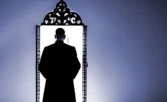 Falsos sacerdotes: ¿cómo prevenirnos de caer en el engaño?