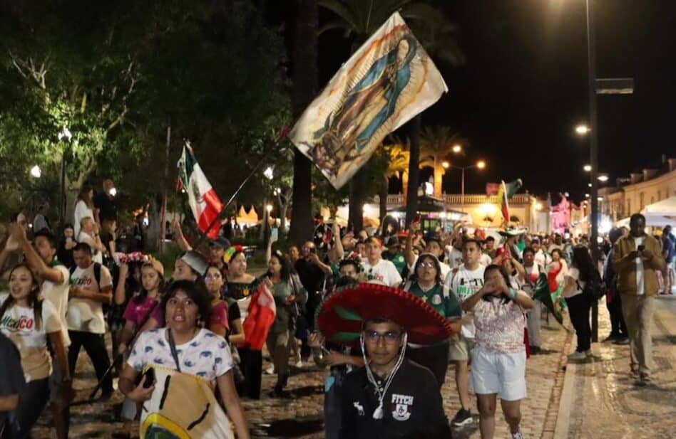 VIDEO: Se eriza la piel al escuchar `La Guadalupana' y el 'Cielito lindo' en Portugal