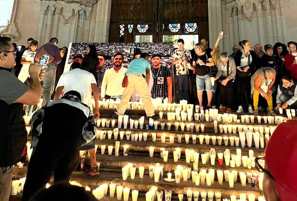 Pobladores de Lagos de Moreno unidos en oración por los 5 jóvenes desaparecidos