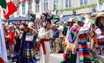 Mexicanos ponen color y alegría al arranque de la JMJ Lisboa 2023