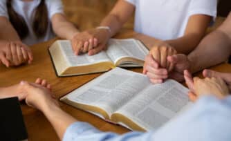 Realizan Ciclo de Conferencias gratuitas por el Mes de la Biblia