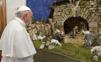 El Papa concede indulgencia plenaria a quien ore ante un Nacimiento navideño