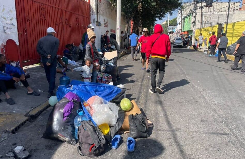 La Iglesia llama a frenar los desalojos forzados de migrantes y pide una solución integral