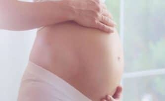 Nuevo documento vaticano reitera contundente oposición a la maternidad subrogada