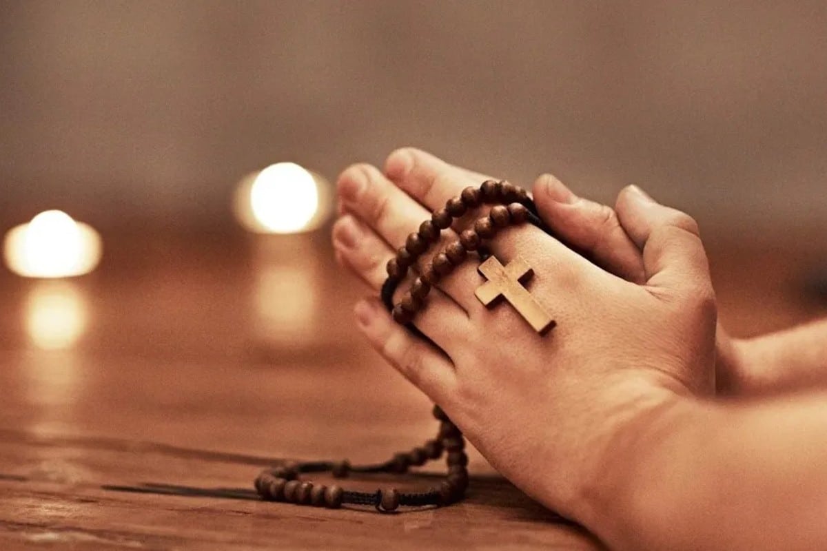 Cómo hacer oración en Cuaresma: Guía de 4 pasos para orar