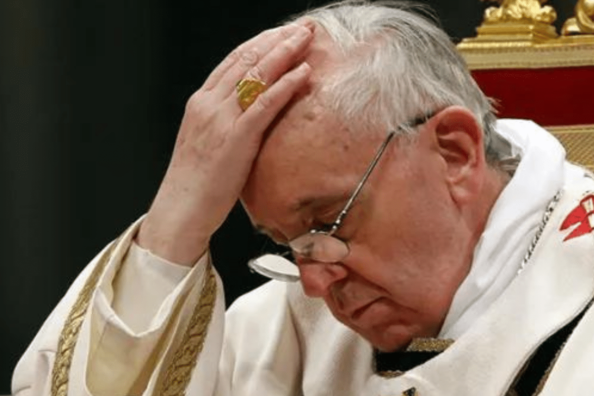 Carta a mis hermanos sacerdotes que rezan para que el Papa muera pronto