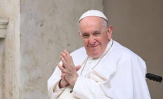 El Papa responde a sacerdotes que dijeron rezar para que vaya al cielo pronto