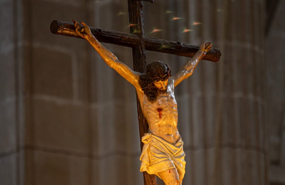 Viernes Santo 2024: Lecturas y Evangelio 29 de marzo 2024