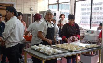 Iglesia ofrece Taller de Panadería para capacitar a jóvenes vulnerables