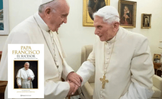 Nuevo libro revela detalles inéditos de la relación entre los papas Francisco y Benedicto XVI