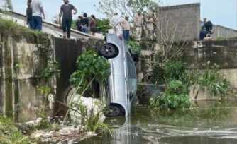 Sacerdote muere en inundación en Veracruz: se ahogó dentro de su auto tras caer en un canal