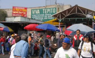 Catequesis en el corazón de Tepito: Iglesia busca llegar a comerciantes del barrio bravo