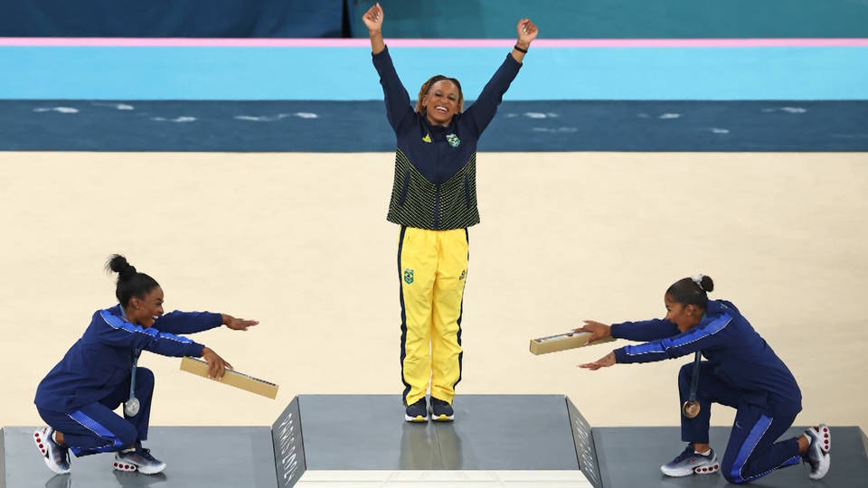 Rebeca Andrade superó a Simone Biles: la historia detrás de la foto que conmovió al mundo