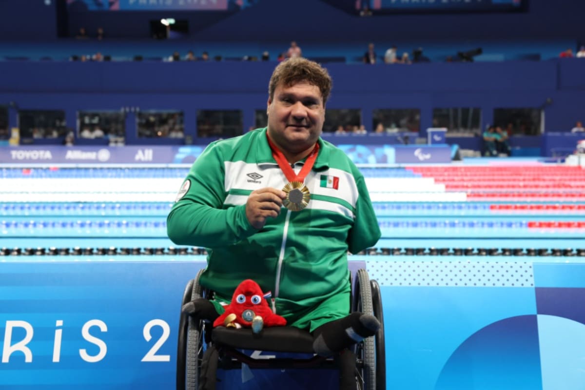 Sor Chiva, la monja que descubrió el talento del multimedallista paralímpico Arnulfo Castorena