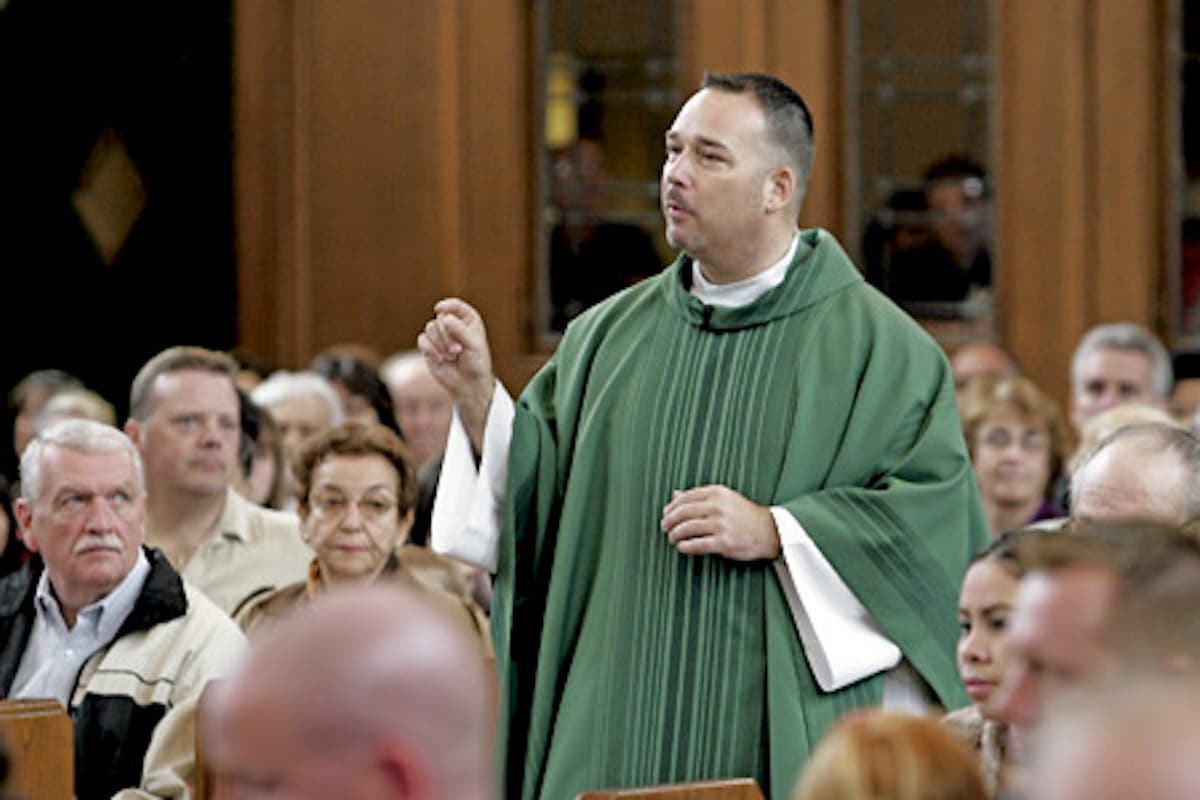 ¿Qué hacer cuando un sacerdote te incomoda con su homilía?